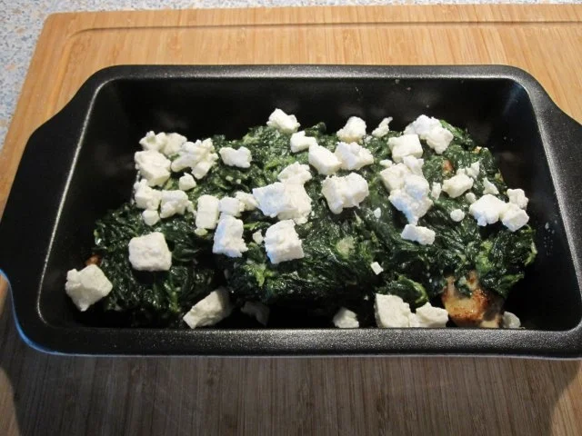 Rezept: Hühnerfilet 's mit Blattspinat und Feta-Käse überbacken Bild Nr. 7 Hühnerfilet 's mit Blattspinat und Feta-Käse überbacken - Rezept - Bild Nr. 7