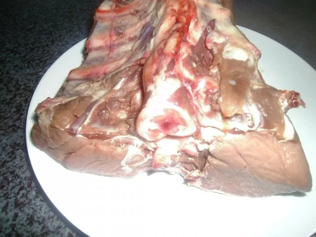 Rezept: Wildschweinfilet in Rotweinsoße Bild Nr. 3 Wildschweinfilet in Rotweinsoße - Rezept - Bild Nr. 3