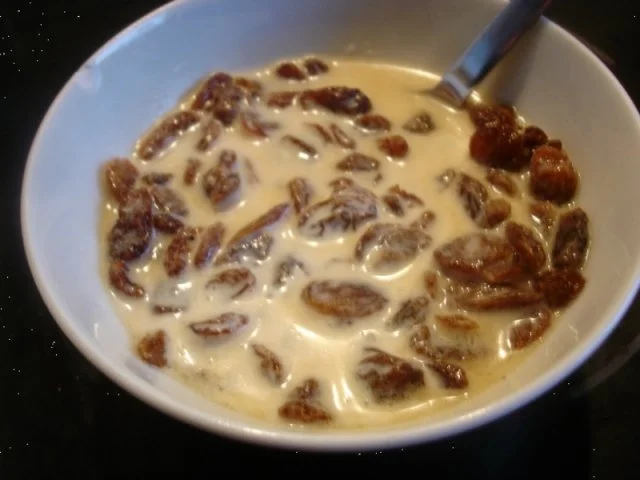 Rezept: Joghurt-Quark mit Rum-Sultaninen Bild Nr. 4 Joghurt-Quark mit Rum-Sultaninen - Rezept - Bild Nr. 4