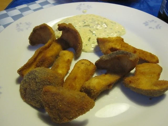 Gebackene Stein- und Herrenpilze mit Sauce Tartare - Rezept - Bild Nr. 5