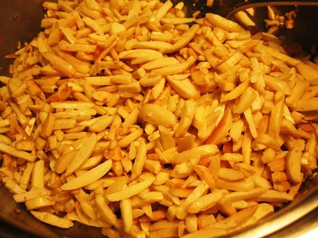 Rezept: Mandelsplitter ... etwa 75 Stück Bild Nr. 2 Mandelsplitter ... etwa 75 Stück - Rezept - Bild Nr. 2