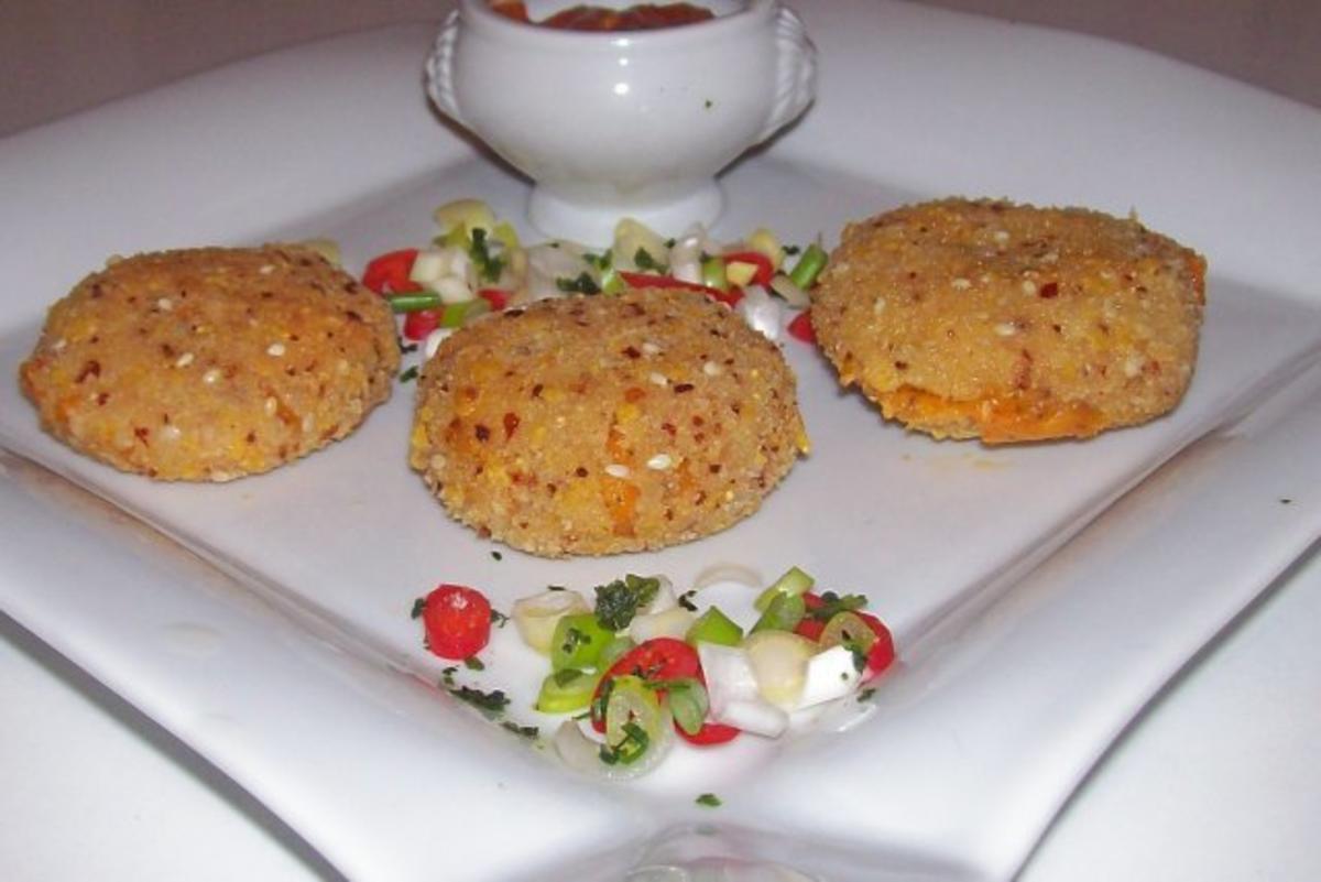 Snack/Vorspeise: Scharfe Chili-Käsetaler mit Camembert und Parmesan - Rezept - Bild Nr. 9