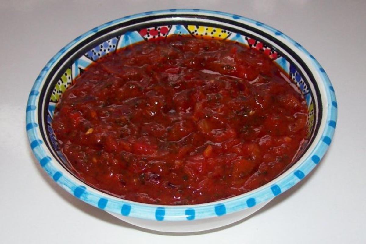 Pikanter Chili-Tomaten-Dip - Rezept