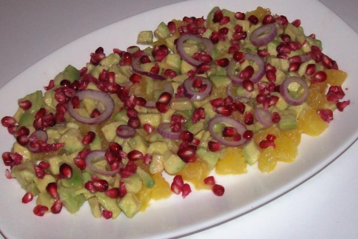 Salat/Vorspeise: Fruchtiger Avocado-Orangen-Salat mit Granatapfel - Rezept - Bild Nr. 6