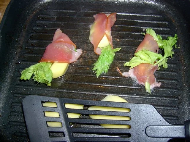 Raclette Grillkartoffeln mit Schinken-Käse Hülle - Rezept - Bild Nr. 2