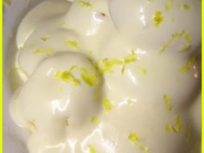 Uromas Zitronencreme - Rezept
