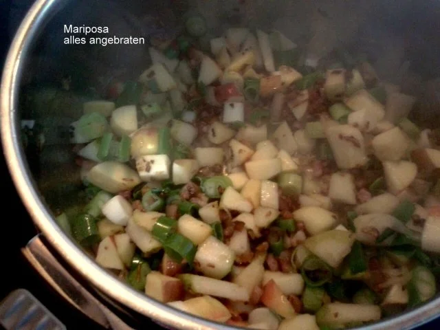 Kürbissuppe mit Äpfeln und Birnen - Rezept - Bild Nr. 4