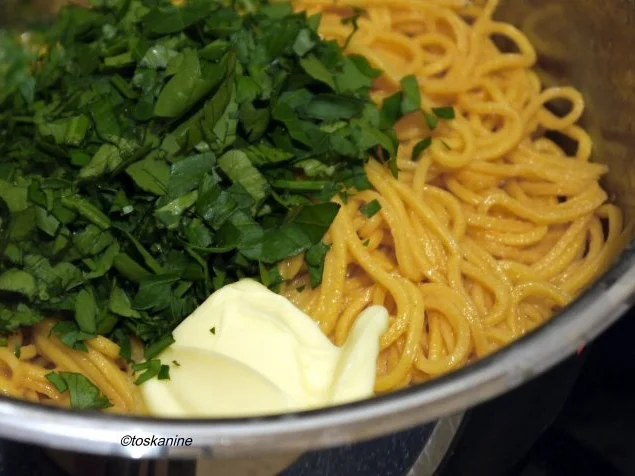 Rezept: Selbstgemachte Spaghetti mit Belper Knolle Bild Nr. 7 Selbstgemachte Spaghetti mit Belper Knolle - Rezept - Bild Nr. 7