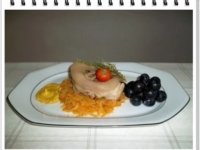 Gekochtes Eisbein mit Sauerkraut  und Weintrauben - Rezept - Bild Nr. 11