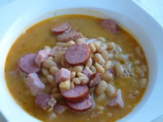 Einfache deftige Weiße Bohnensuppe, leicht verschärft - Rezept - Bild Nr. 2