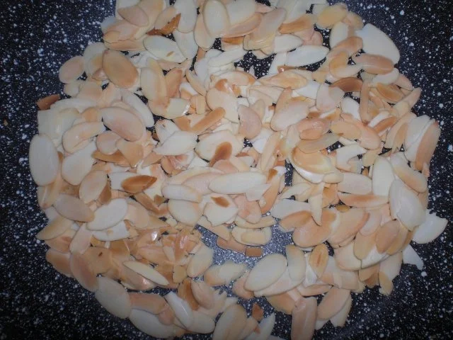 Himbeertorte mit Schoko- und Vanillesahne - Rezept - Bild Nr. 26