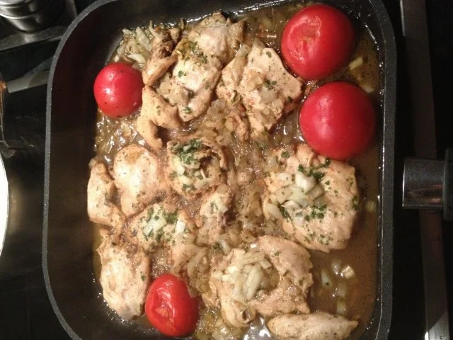 Rezept: Hähnchenschnitzel mit gerösteten Tomaten und Marsala Hähnchenschnitzel mit gerösteten Tomaten und Marsala - Rezept