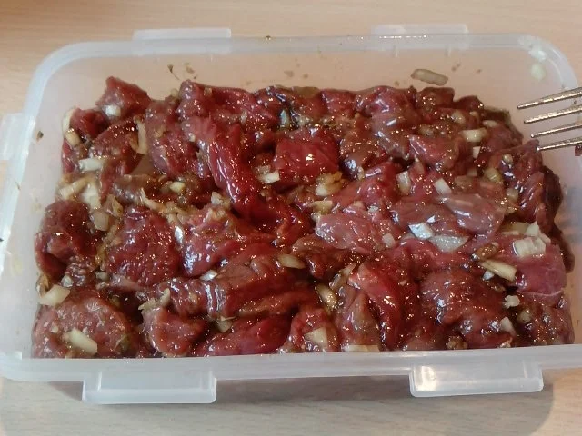 OCHSE FÄLLT VON DER CHINESISCHEN MAUER IN DEN WOK -ODER- CHINESISCHER OCHSE - Rezept - Bild Nr. 3