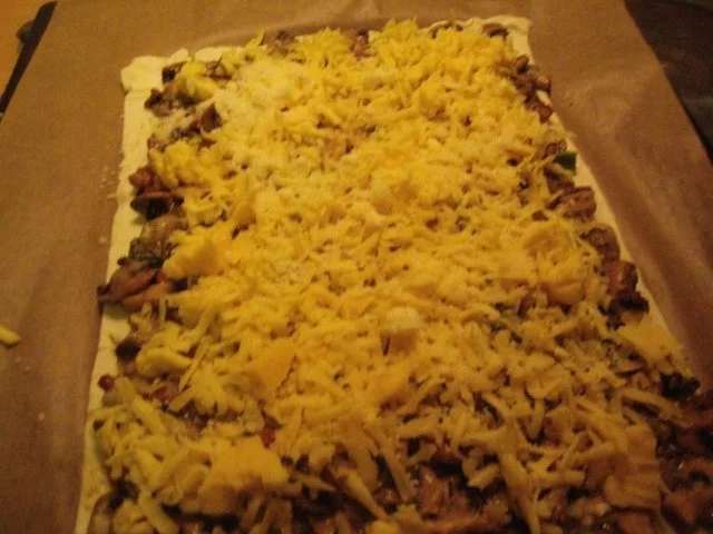 Rezept: Herzhafter Champignons - Schinken Kuchen Bild Nr. 11 Herzhafter Champignons - Schinken Kuchen - Rezept - Bild Nr. 11