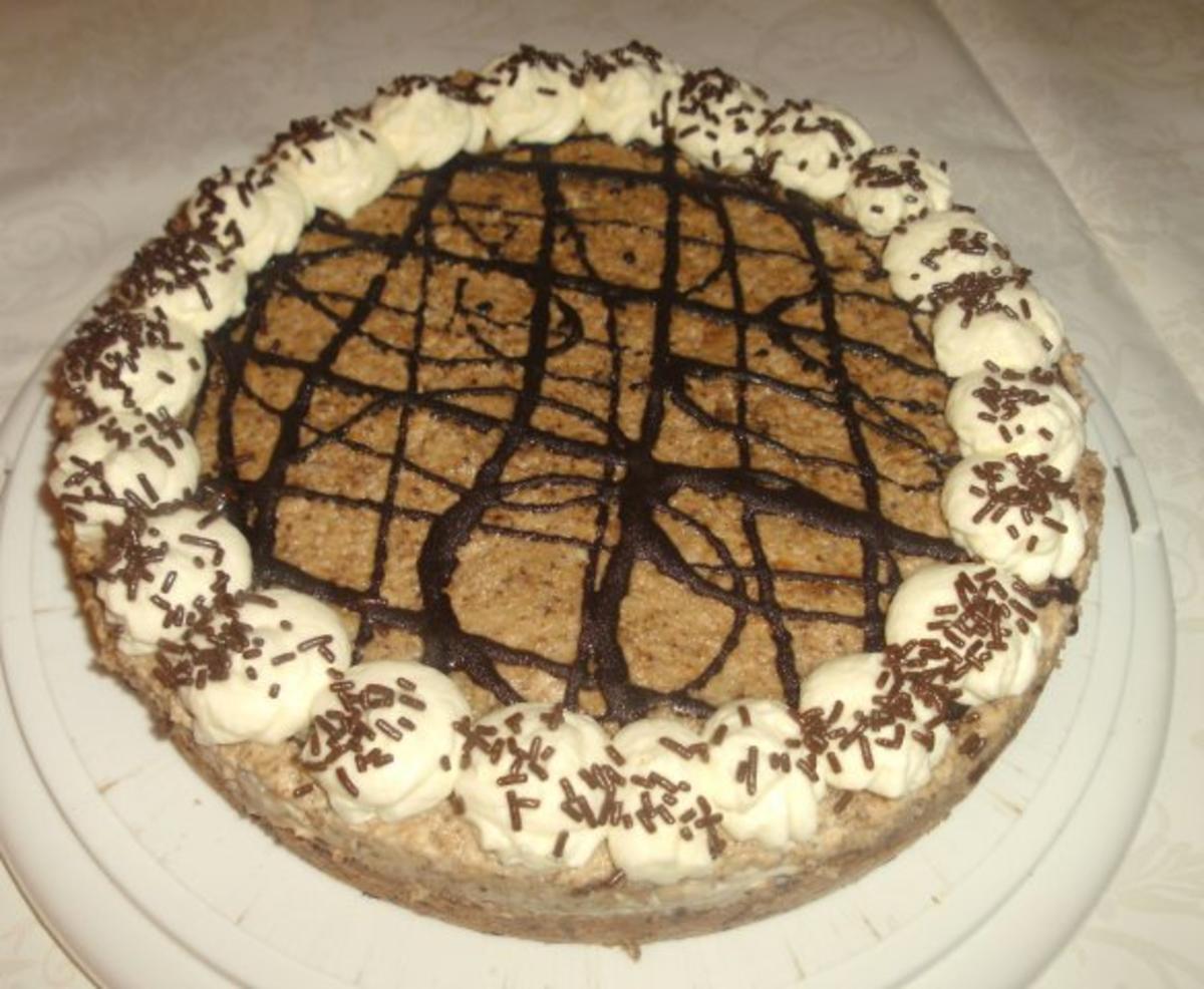 Schoko-Mandel-Kirschtorte - Rezept mit Bild - kochbar.de