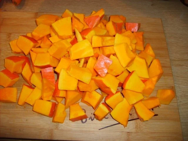 Rezept: Petra's Kürbissuppe Bild Nr. 3 Petra's Kürbissuppe - Rezept - Bild Nr. 3