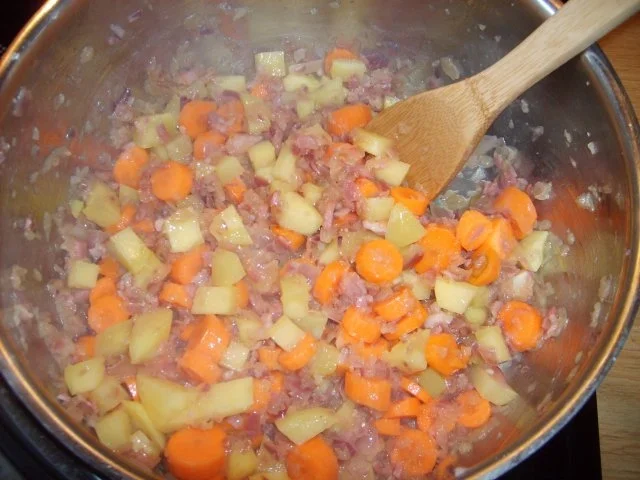 Rezept: Petra's Kürbissuppe Bild Nr. 6 Petra's Kürbissuppe - Rezept - Bild Nr. 6