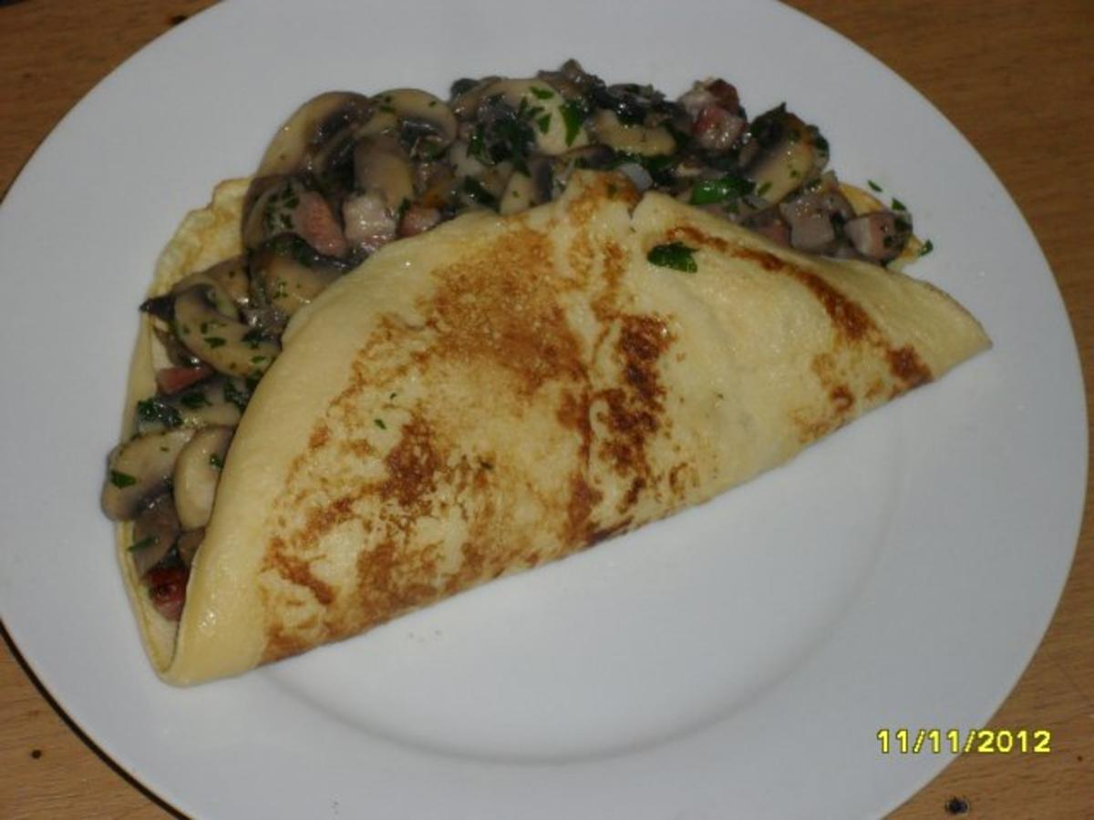 Gefüllte Eierkuchen mit Pilzen - einfach - 231 kcal/100g Gefüllte Eierkuchen mit Pilzen - einfach - 231 kcal/100g