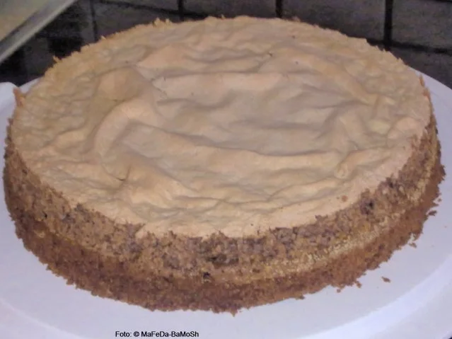 Rezept: Nougat-Schoko-Torte Bild Nr. 2 Nougat-Schoko-Torte - Rezept - Bild Nr. 2