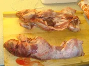 Nutria-Rollbraten im Römertopf - Rezept