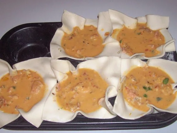 Vorspeise/Abendessen: Blätterteig-Lachs-Törtchen mit Pesto und Tomaten - Rezept - Bild Nr. 9