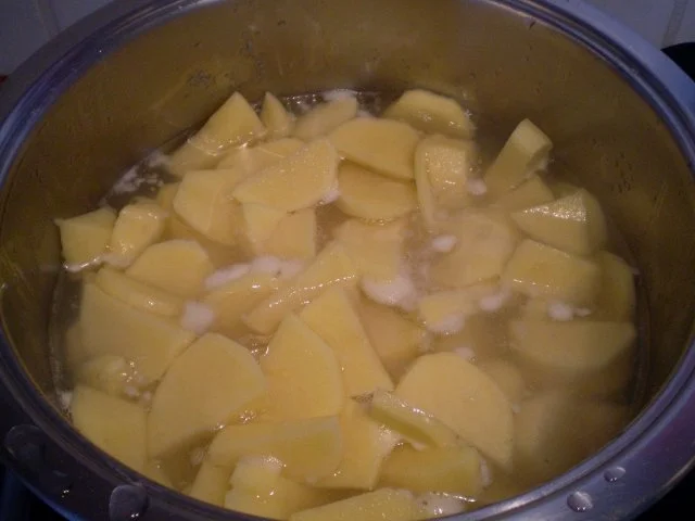 Rezept: Stampfkartoffeln Bild Nr. 2 Stampfkartoffeln - Rezept - Bild Nr. 2