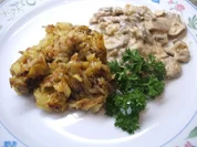 Kartoffeln: Waldarbeiter-Kartoffeln mit Champignongemüse - Rezept