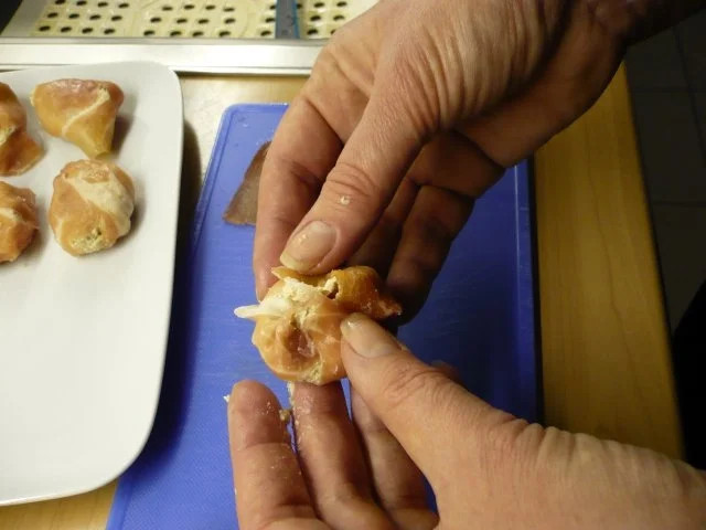 Rezept: Fagottini con mousse di pollo Bild Nr. 5 Fagottini con mousse di pollo - Rezept - Bild Nr. 5