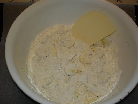 Rezept: Sahnekipferl Bild Nr. 2 Sahnekipferl - Rezept - Bild Nr. 2