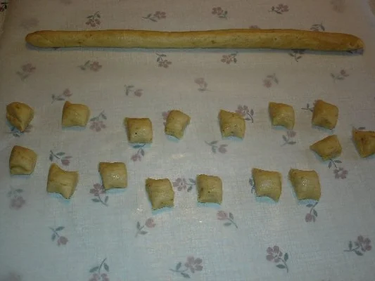 Rezept: Sahnekipferl Bild Nr. 5 Sahnekipferl - Rezept - Bild Nr. 5