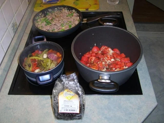 Bolognese mit Dürrpflaumen und Wachholder - Rezept