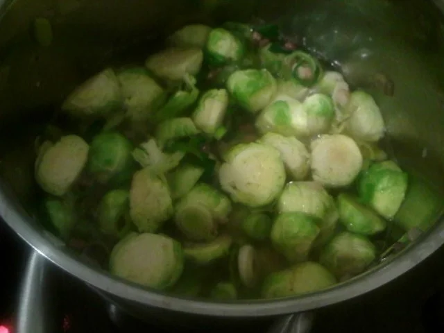 Rezept: Schweinegulasch Bild Nr. 10 Schweinegulasch - Rezept - Bild Nr. 10