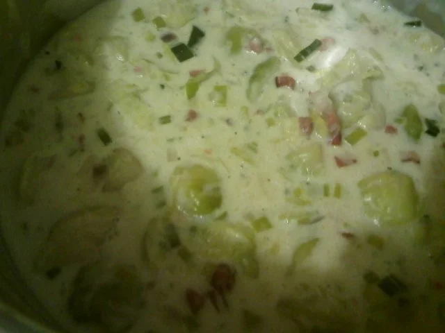 Rezept: Schweinegulasch Bild Nr. 11 Schweinegulasch - Rezept - Bild Nr. 11