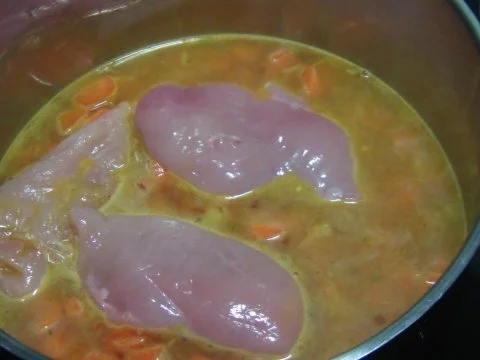 Rezept: Möhren Geflügelsuppe mit Croutons Bild Nr. 4 Möhren Geflügelsuppe mit Croutons - Rezept - Bild Nr. 4