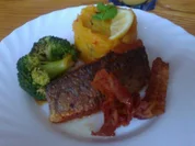 Wolfsbarsch an Süßkartoffelstampf - Rezept