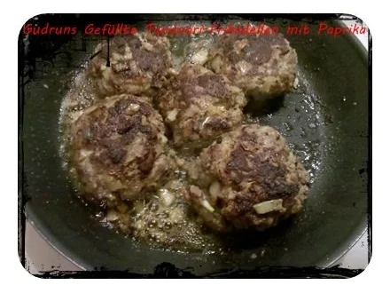 Rezept: Hackfleisch: Gefüllte Tandoori-Frikadellen mit Paprikagemüse Bild Nr. 8 Hackfleisch: Gefüllte Tandoori-Frikadellen mit Paprikagemüse - Rezept - Bild Nr. 8