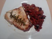 ENTWAFFNETER WAFFENNARR WIRD IN DIE PFANNE GEHAUEN - Schwertfisch-Steaks - Rezept