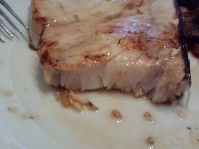 Rezept: ENTWAFFNETER WAFFENNARR WIRD IN DIE PFANNE GEHAUEN - Schwertfisch-Steaks Bild Nr. 9 ENTWAFFNETER WAFFENNARR WIRD IN DIE PFANNE GEHAUEN - Schwertfisch-Steaks - Rezept - Bild Nr. 9