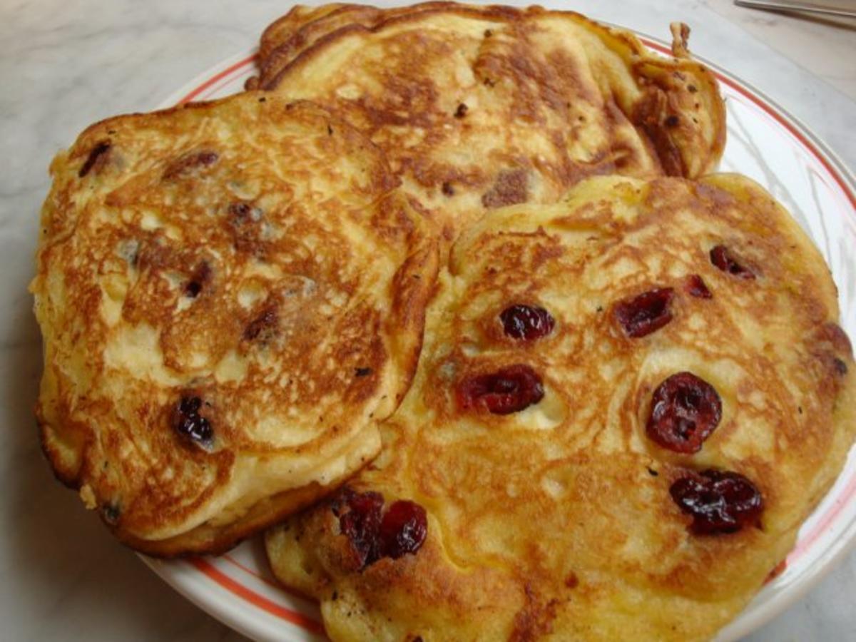 Kanadischer Apfelpfannkuchen mit Cranberries - Rezept - Bild Nr. 2