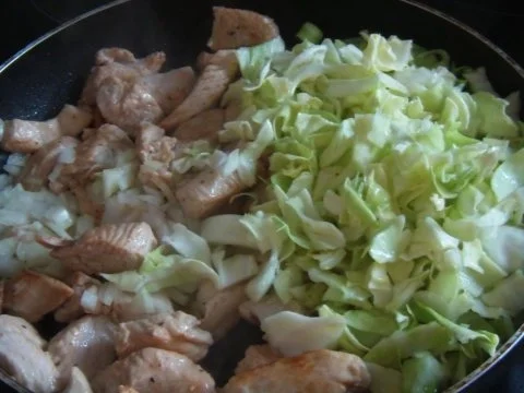 Geschnetzeltes mit Kohl und Weintrauben - Rezept - Bild Nr. 4