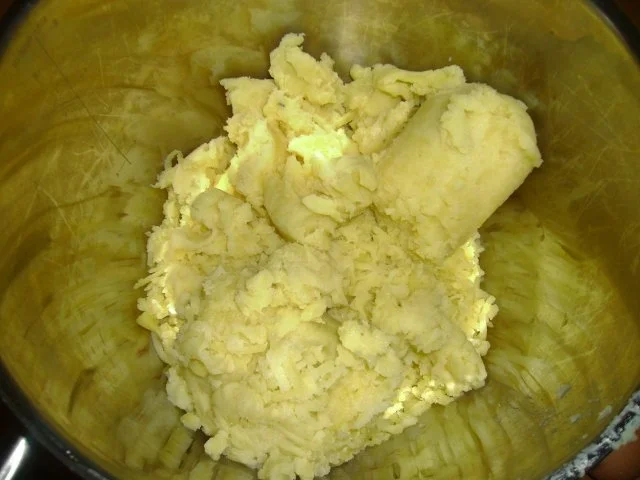 Rezept: Schweinemedaillons in Pfeffersoße mit Kroketten Bild Nr. 6 Schweinemedaillons in Pfeffersoße mit Kroketten - Rezept - Bild Nr. 6