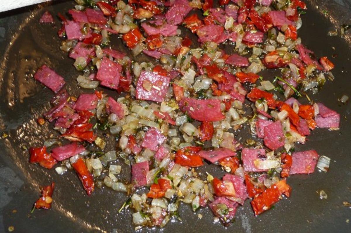 Hackfleisch: Frikadellen mit Salami und getrockneten Tomaten - Rezept - Bild Nr. 4