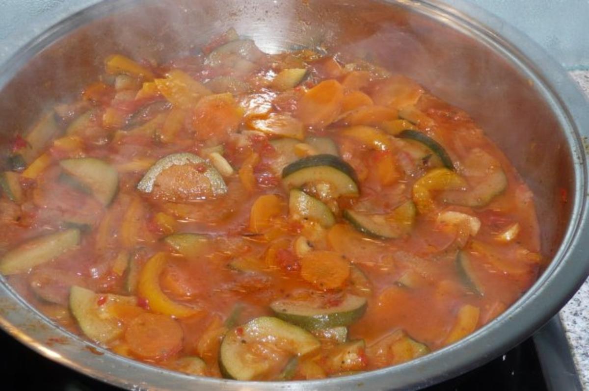 Hackfleisch: Frikadellen mit Salami und getrockneten Tomaten - Rezept - Bild Nr. 2