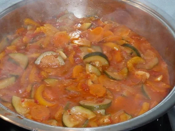 Hackfleisch: Frikadellen mit Salami und getrockneten Tomaten - Rezept - Bild Nr. 2