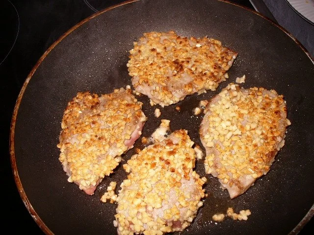 Kalbsmedaillons, Shimeji-Pilze und Mandelbällchen - Rezept - Bild Nr. 10