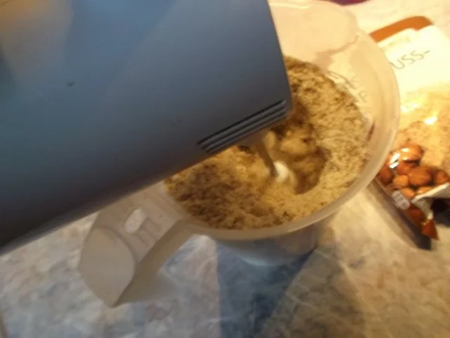 Rezept: Haselnussmakronen Bild Nr. 6 Haselnussmakronen - Rezept - Bild Nr. 6