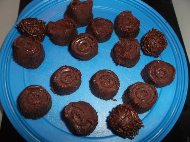 Sahnige Schoko-Kaffee-Pralinen - Rezept