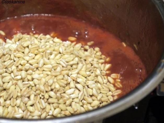 Überbackener Hackfleischstrudel mit Tomatenweizen - Rezept - Bild Nr. 16