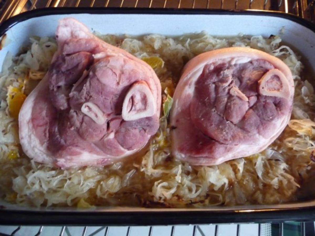Schwein : Minieisbein auf Mandarinen-Sauerkraut - Rezept - Bild Nr. 3