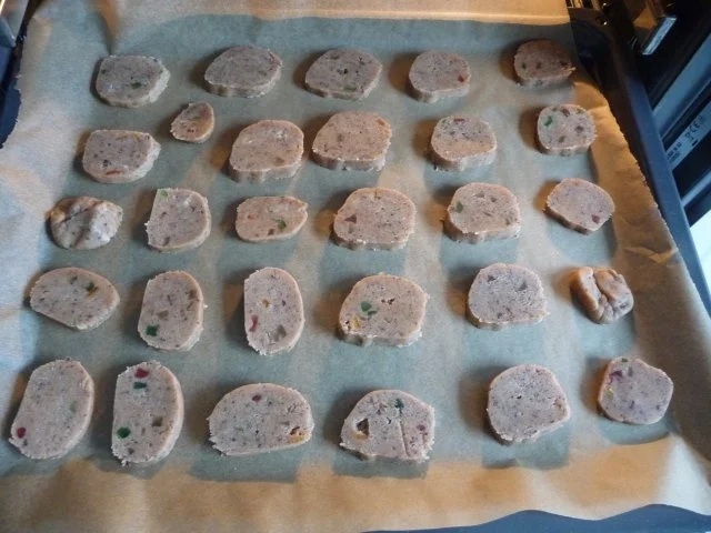 Plätzchen 2012 : Gutzle mit Aperol ( frei nach Schnautze) - Rezept - Bild Nr. 10